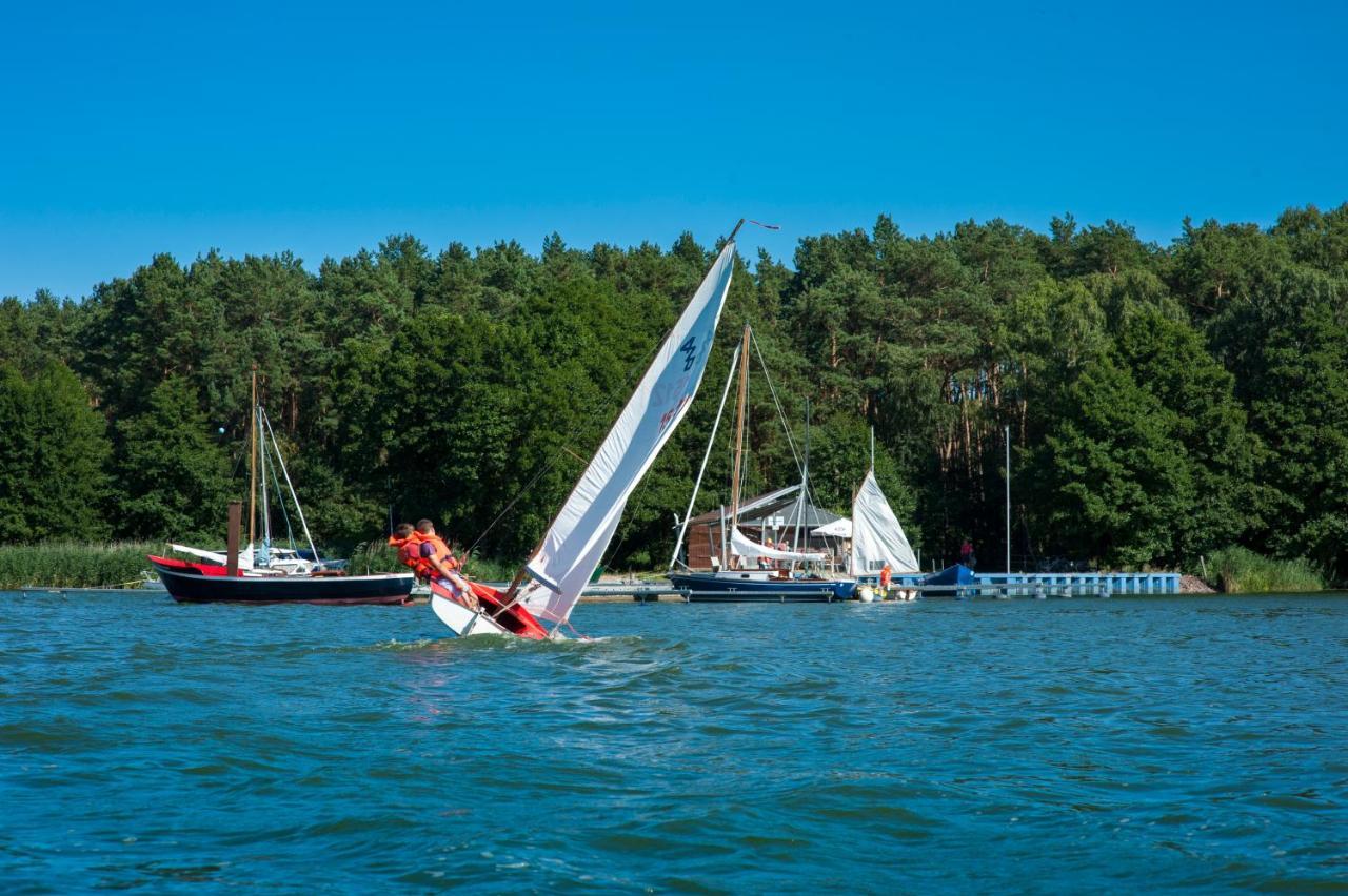 traumHaff Küstenchalets - einzigartige Chalets an der Ostsee. Ganz aus Lärchenholz mit Kamin und Sauna Vogelsang-Warsin Exterior foto